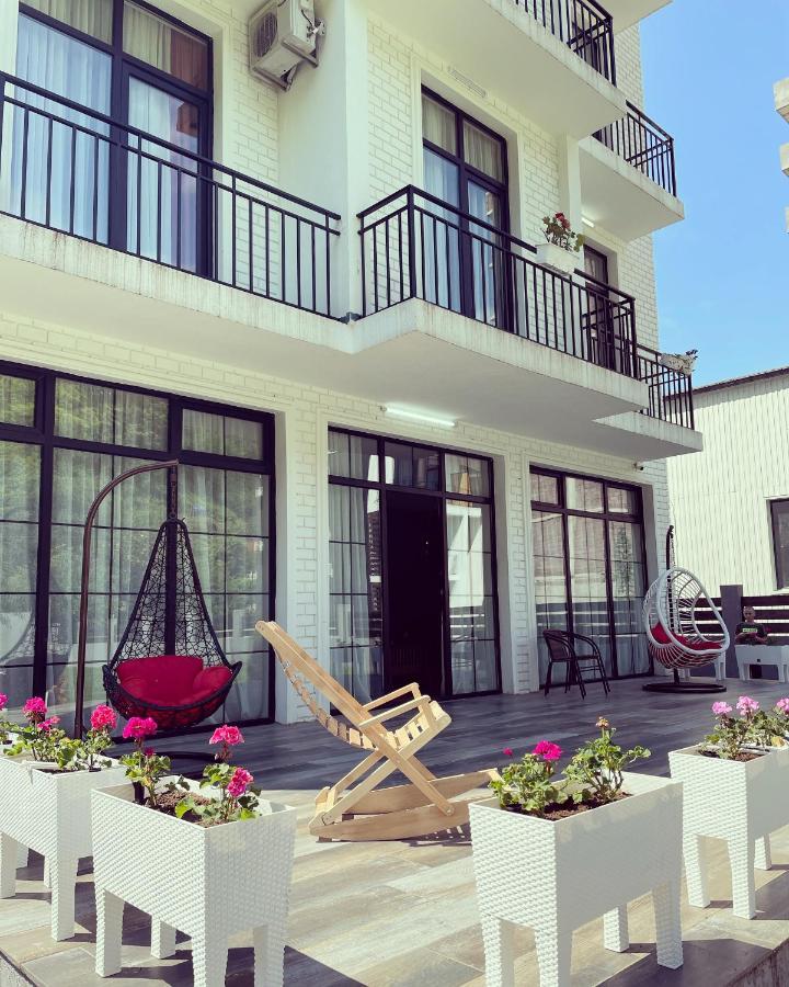 Villa Flora Gonio المظهر الخارجي الصورة